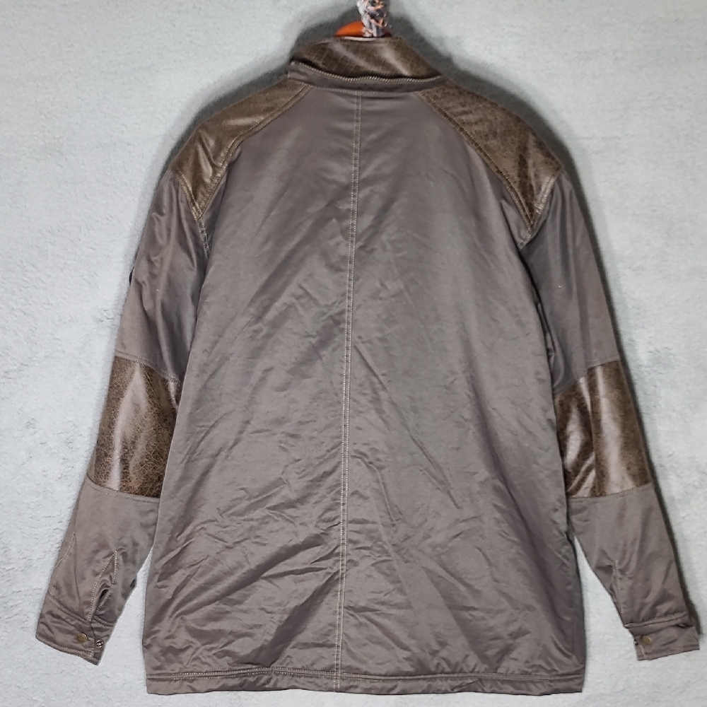 Legendary Whitetails Lodge Berber Lined  Jacket - Picture 6 of 10